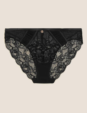 marksandspencer_Valentyn2023_T81_6432L_plisovane vysoce strizene kalhotky Rosie s krajkou_cerna_399Kc.jpg